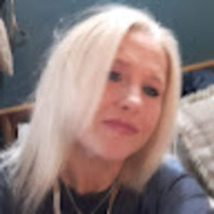 Meet your Posher, Hollie